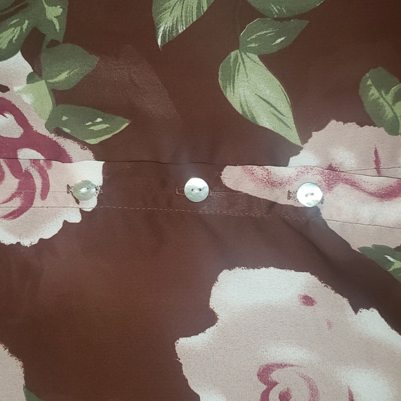 Truffles Chocolate and Roses Sheer Button Down Sleeveless Top - Picture 3 of 4